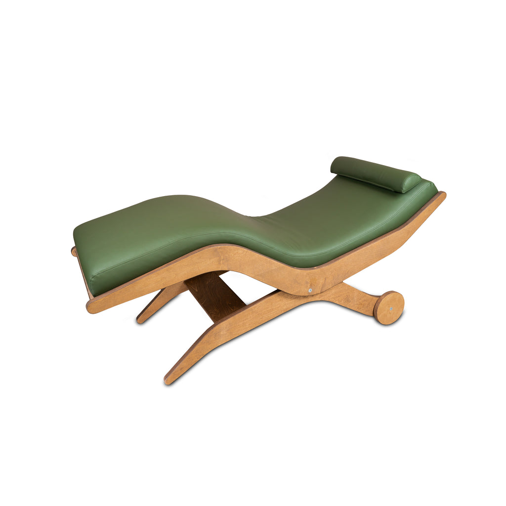 RelaxSensation RECOVERY – Einteilige Holz-Ruheliege mit ergonomischer Wellenform